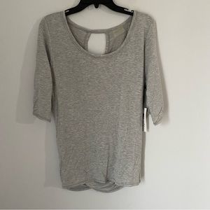 Calvin Klein Women’s Scoop Neck Elbow Sleeve Cut Out Back Gray Tee size XL